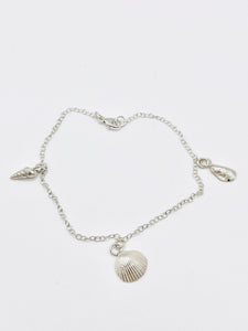 Bantham mini shell bracelet.