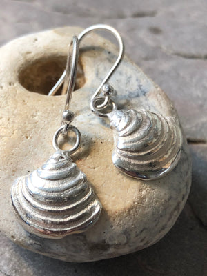 Bigbury shell dangly earings.