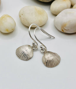 Silver cockle shell earings